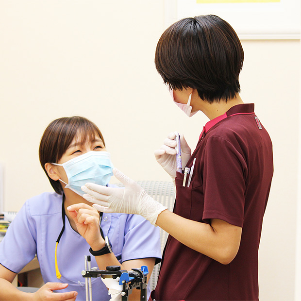 業務風景 | 歯科衛生士求人なら浜松市中央区の喜田矯正歯科医院 | 歯科衛生士・歯科技工士・歯科助手・歯科医師 | 浜松市中央区広沢 | 求人（採用）専用サイト